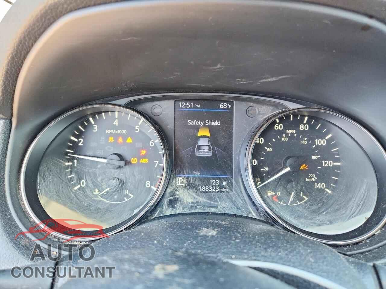 NISSAN ROGUE 2018 - KNMAT2MV4JP519154