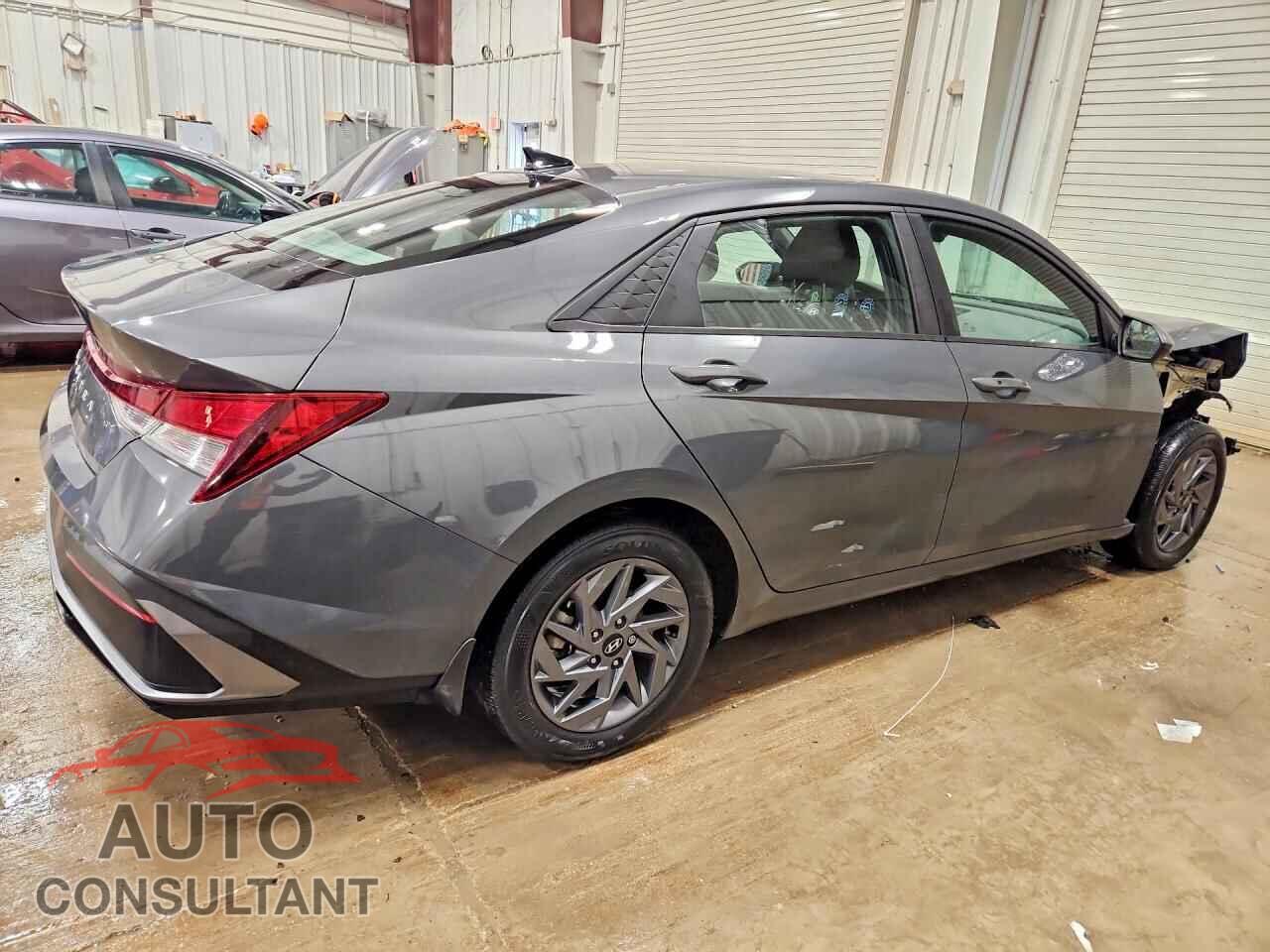 HYUNDAI ELANTRA 2024 - KMHLM4DG0RU736552