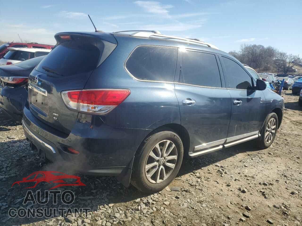 NISSAN PATHFINDER 2013 - 5N1AR2MM2DC616687