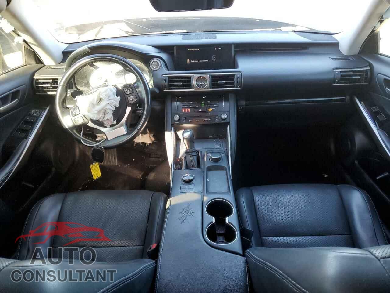 LEXUS IS 2017 - JTHCM1D28H5015992
