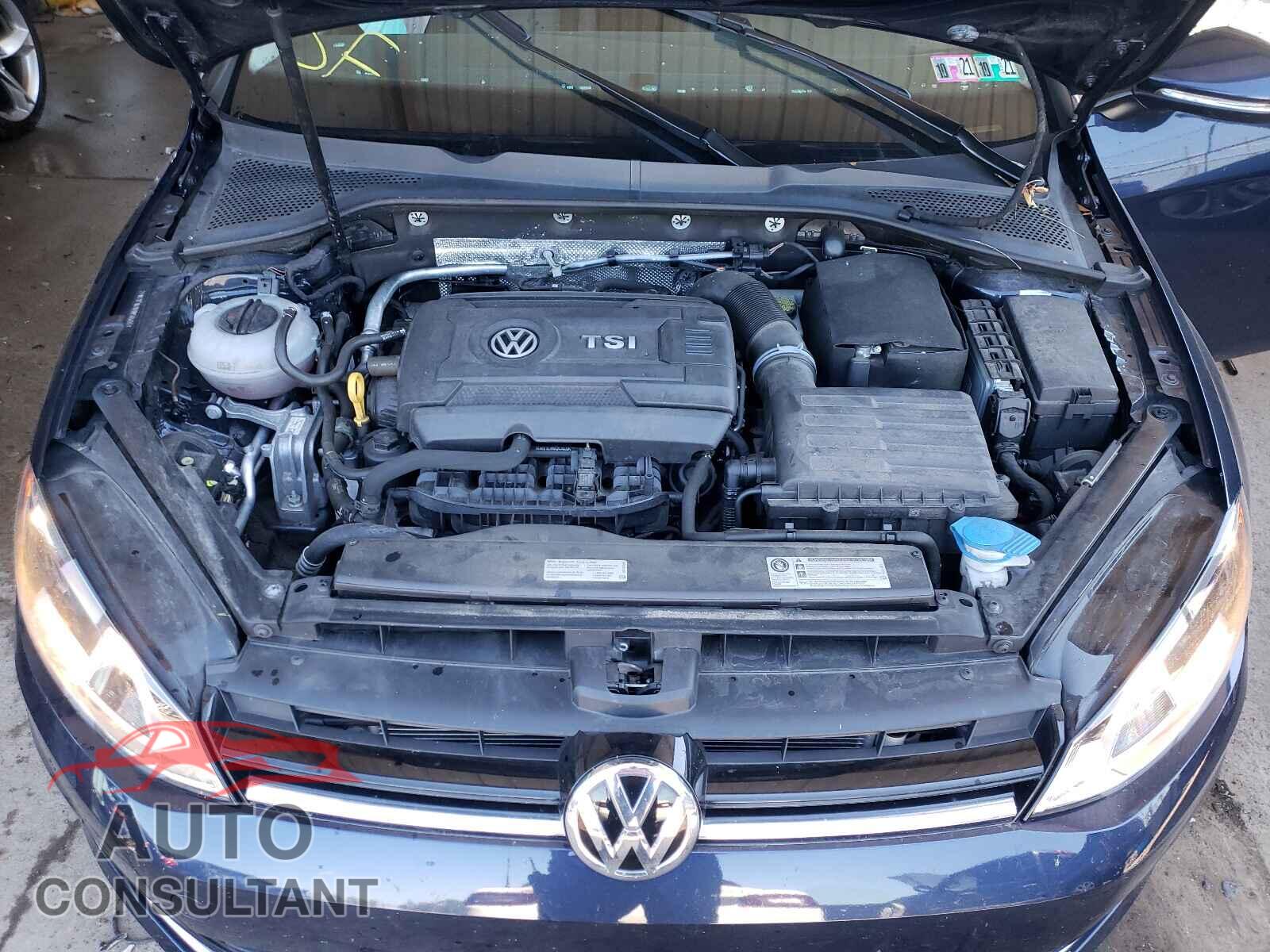 VOLKSWAGEN GOLF 2017 - 3VWC17AUXHM504551