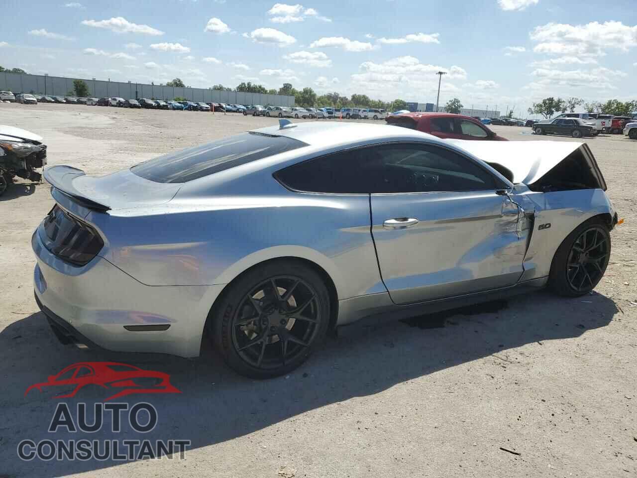 FORD MUSTANG 2020 - 1FA6P8CF6L5172521
