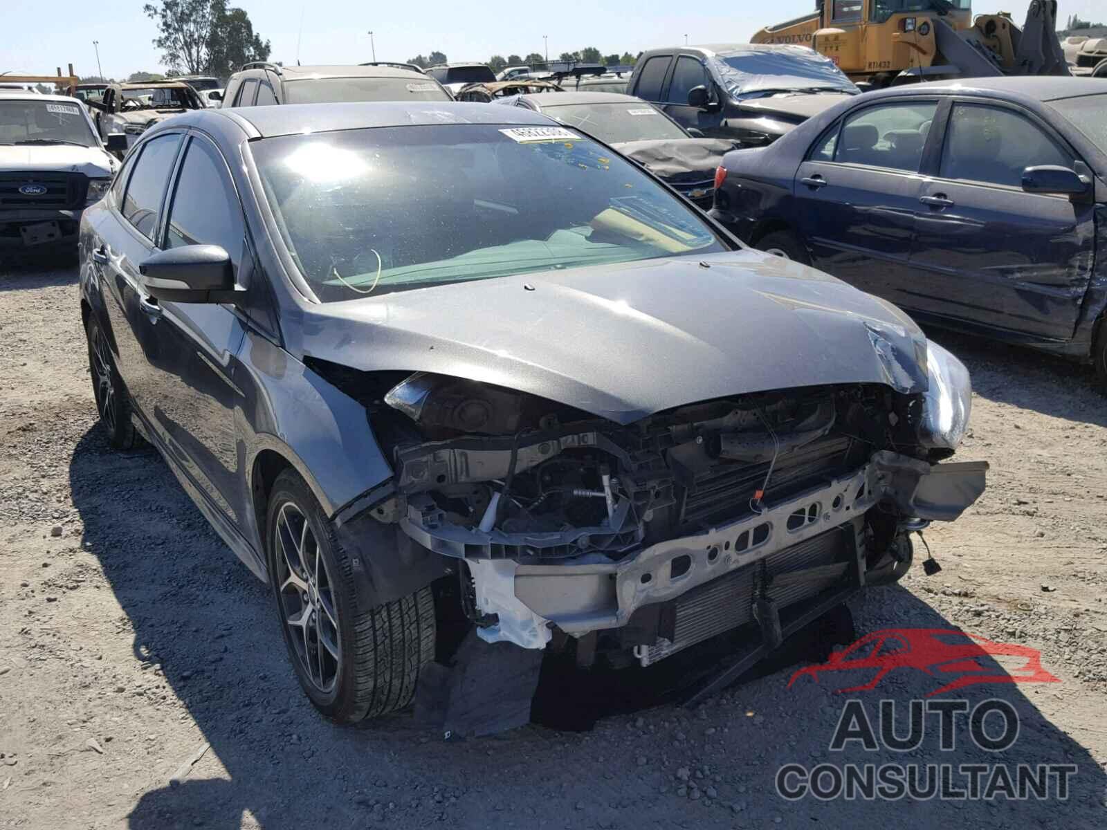 FORD FOCUS 2016 - 1FADP3F26GL282666
