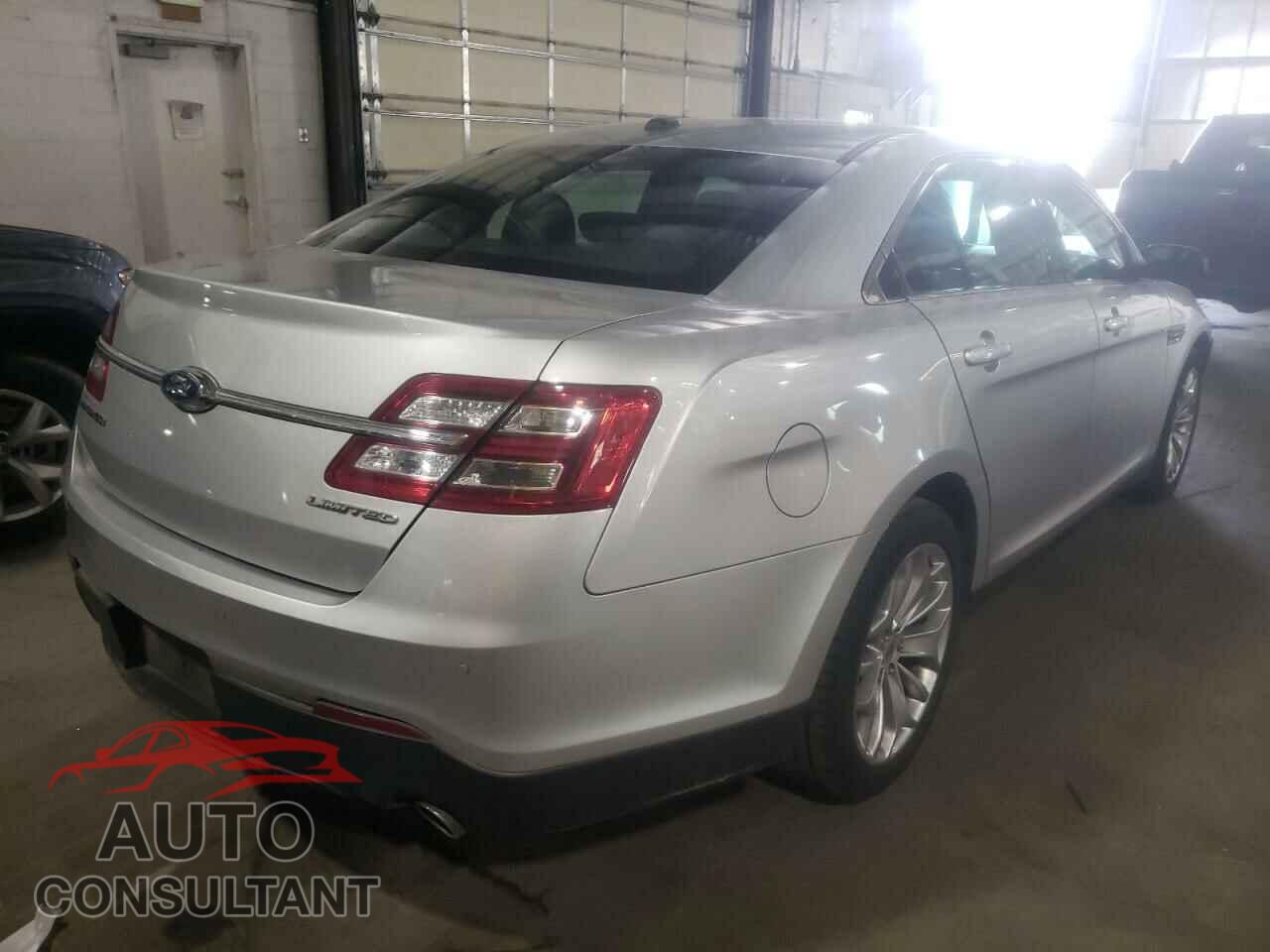 FORD TAURUS 2019 - 1FAHP2F88KG107501