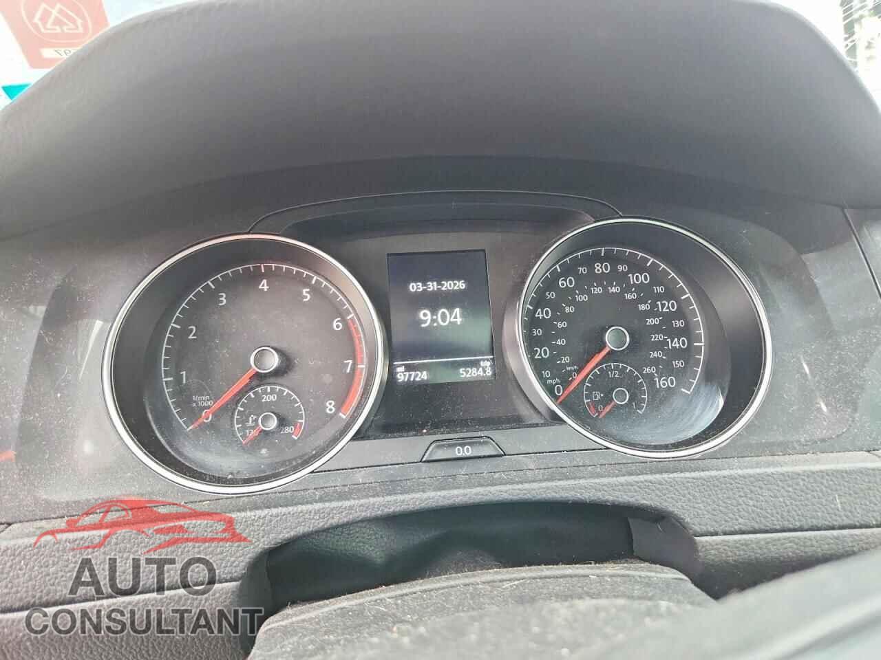 VOLKSWAGEN GOLF 2018 - 3VWH17AUXJM758577