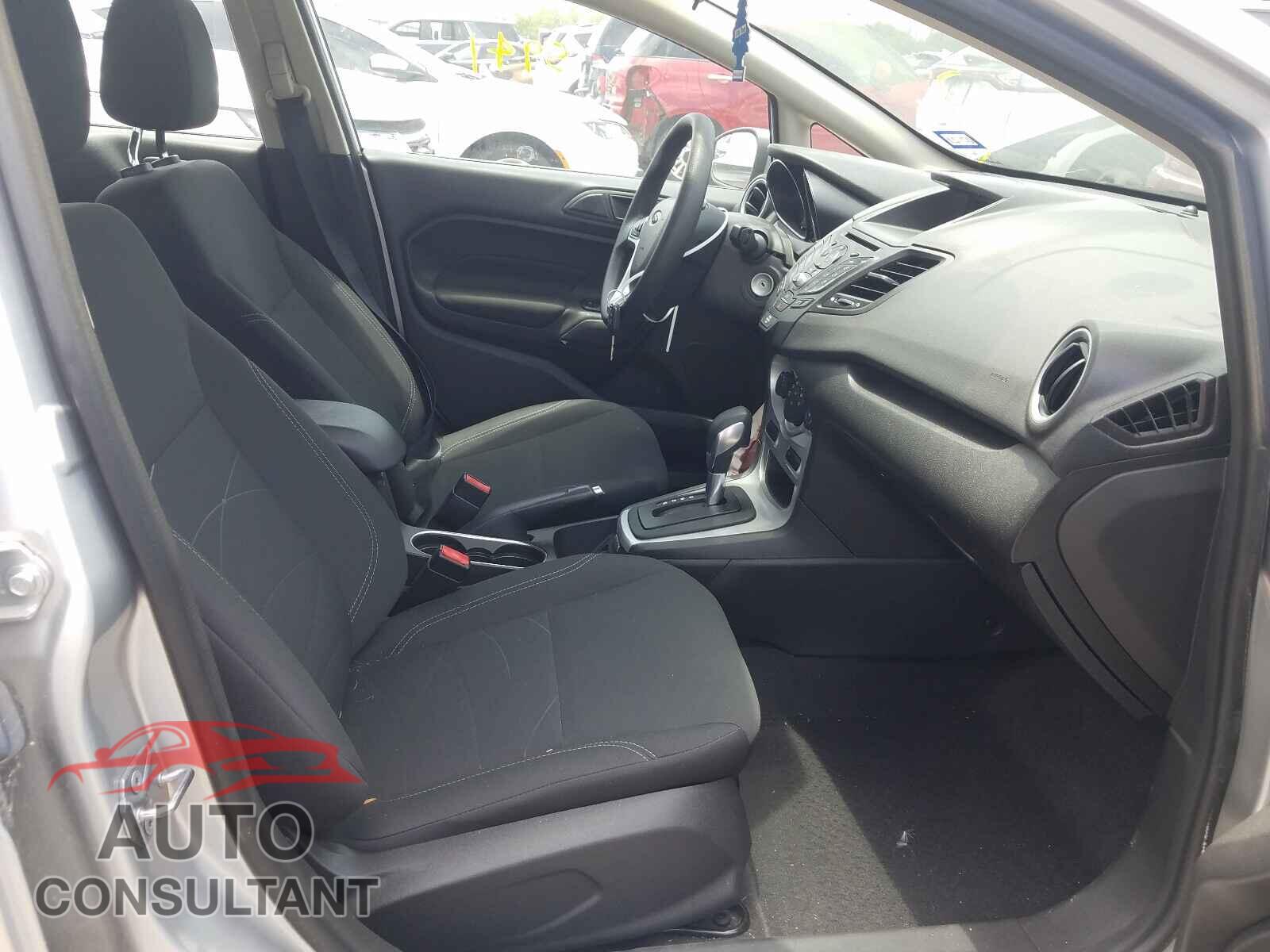 FORD FIESTA 2018 - 3FADP4BJ0JM136255