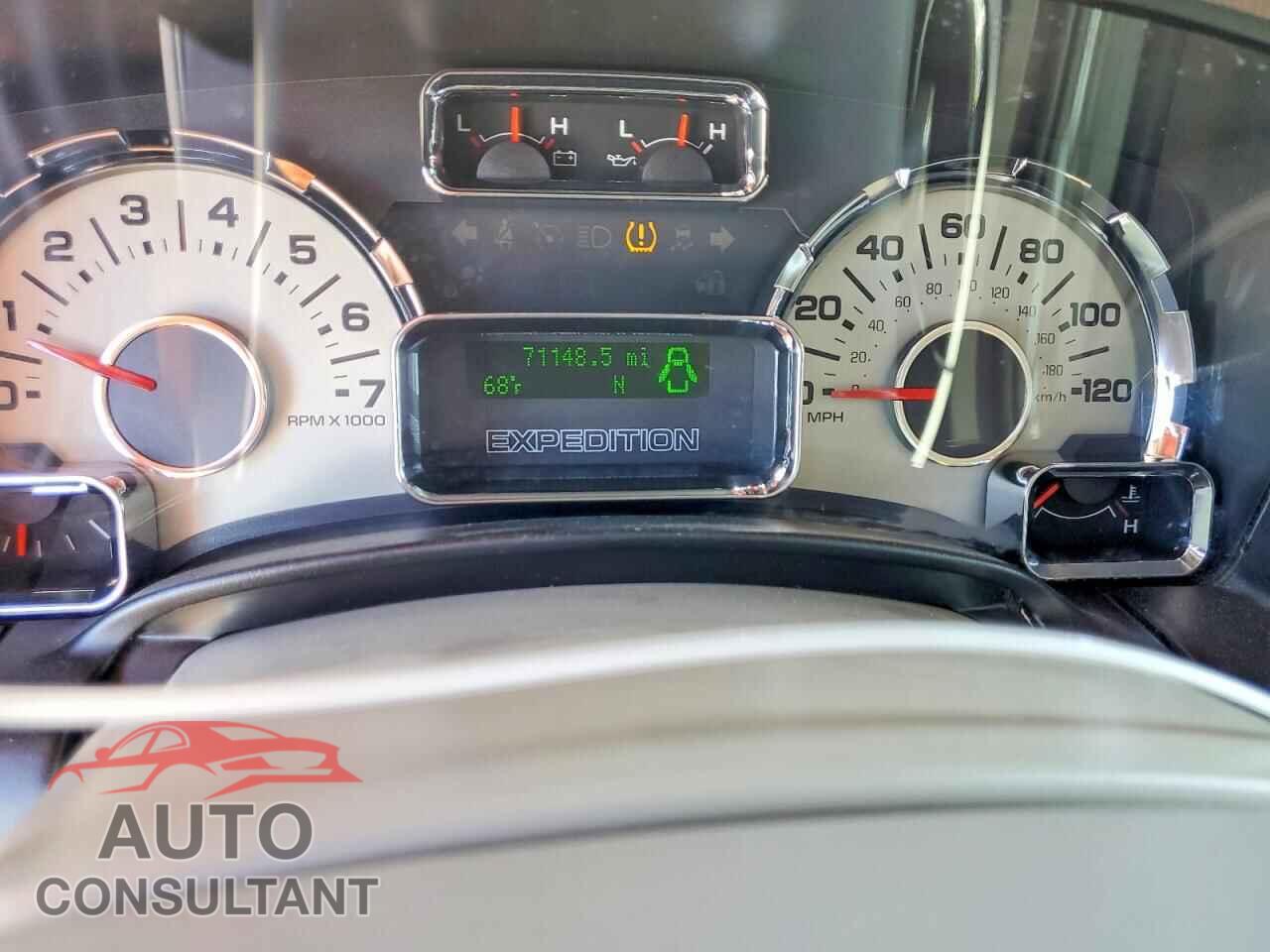 FORD EXPEDITION 2011 - 1FMJU1H56BEF03550