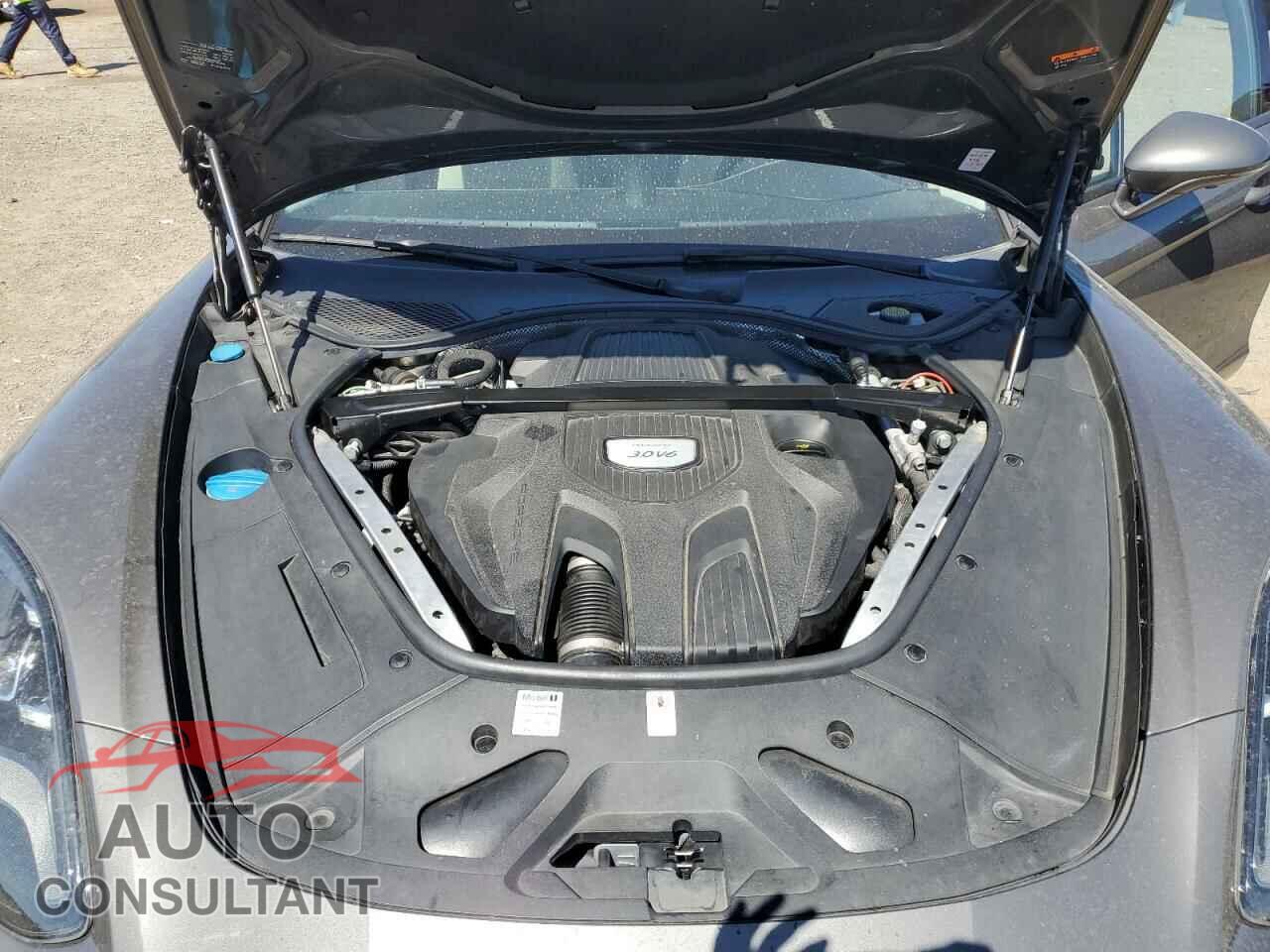 PORSCHE PANAMERA 2018 - WP0AA2A70JL103105