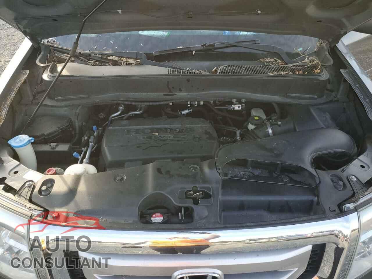 HONDA PILOT 2011 - 5FNYF4H59BB030840