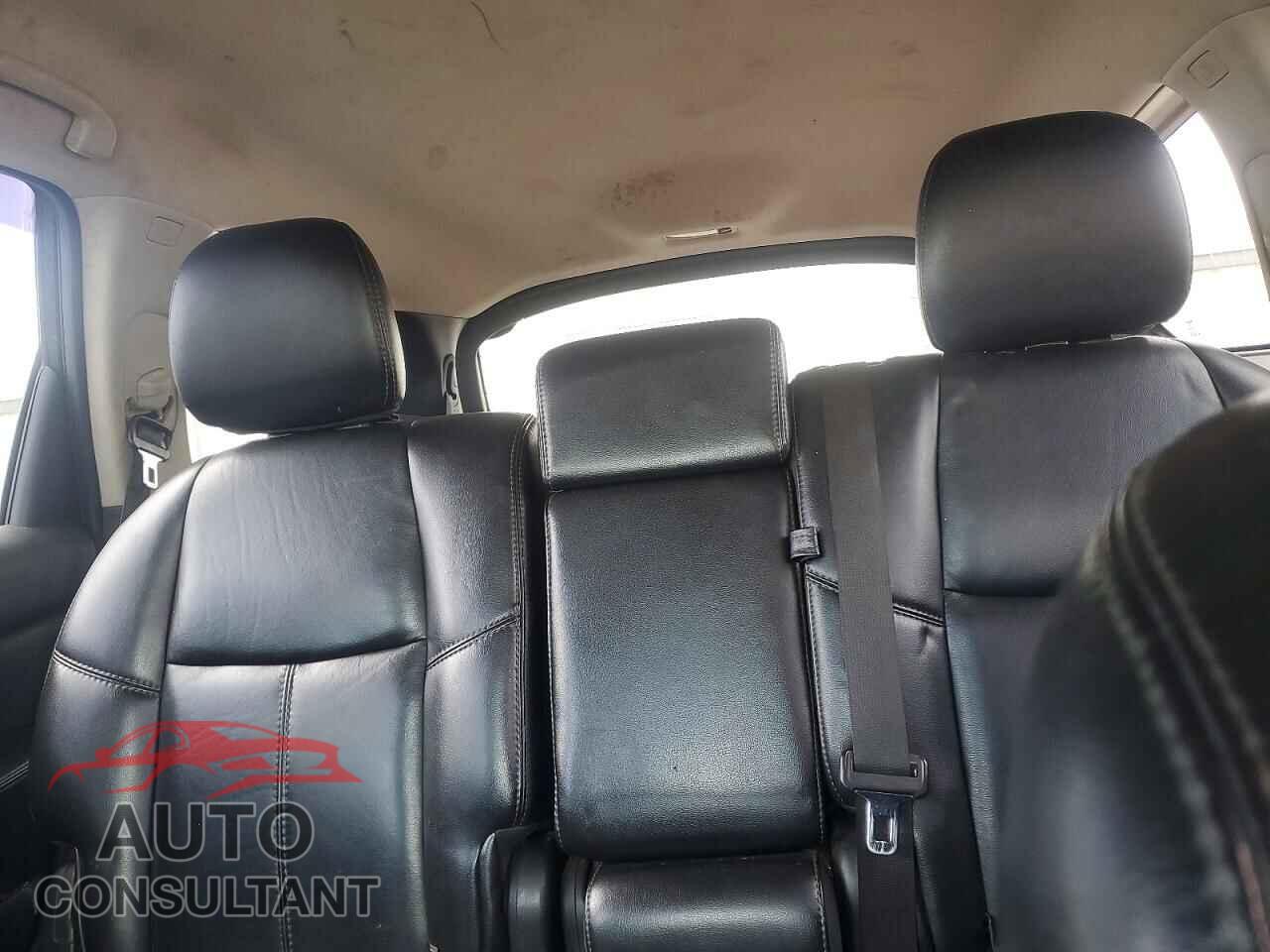 NISSAN PATHFINDER 2015 - 5N1AR2MN1FC708711