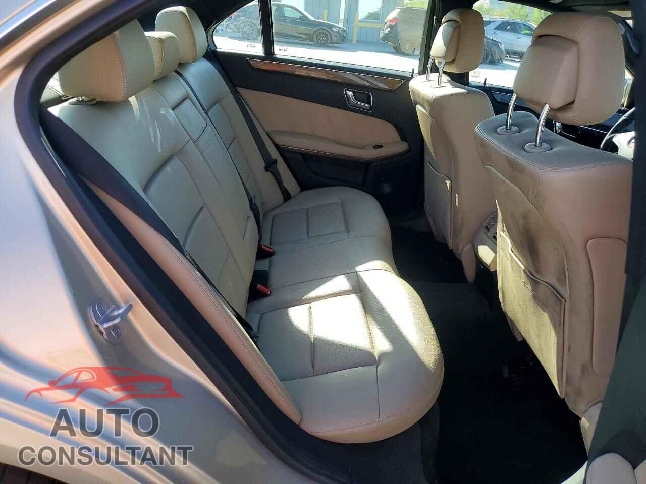 MERCEDES-BENZ E-CLASS 2010 - WDDHF5GB6AA259390