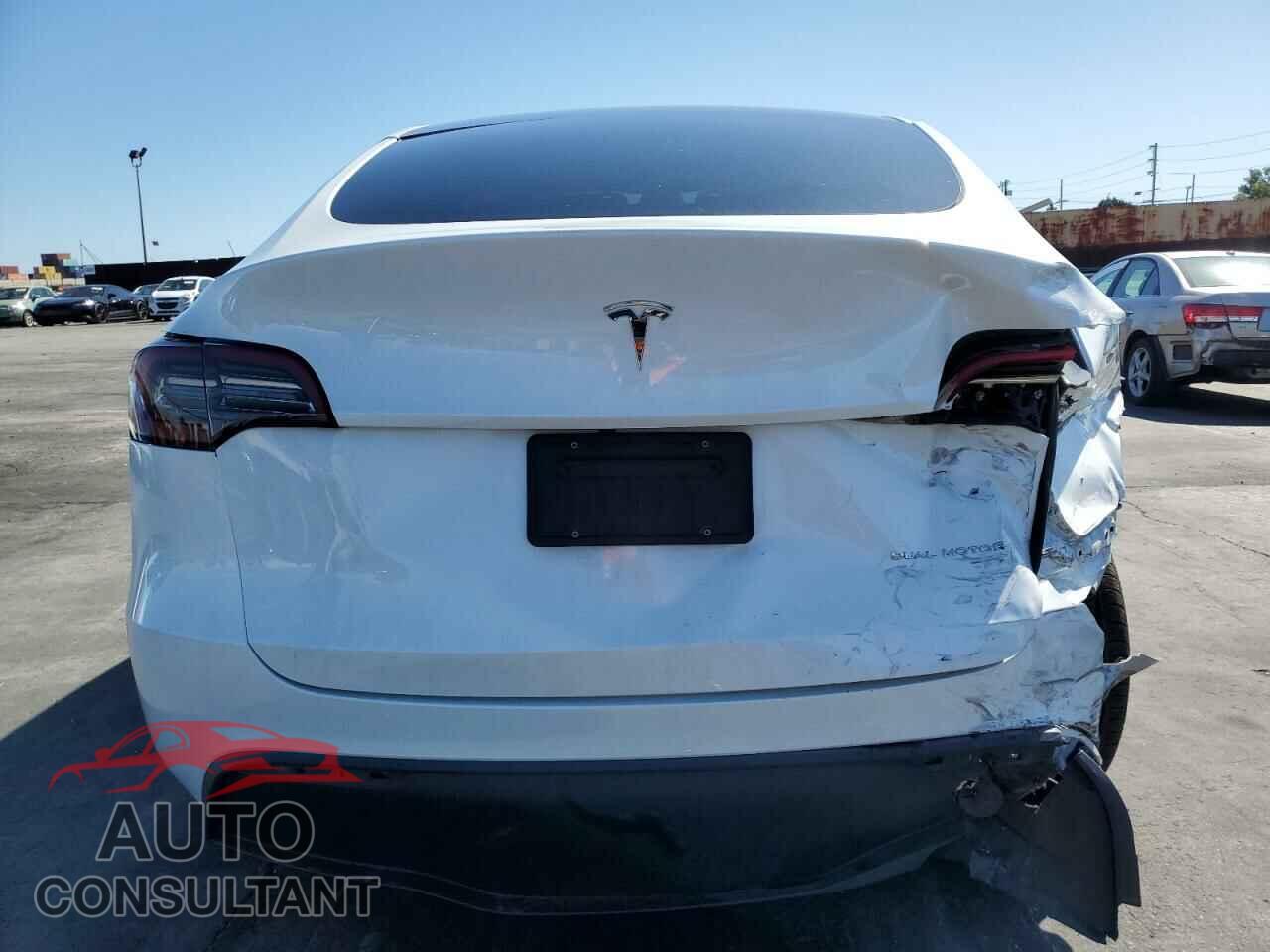 TESLA MODEL Y 2023 - 7SAYGAEE3PF590055