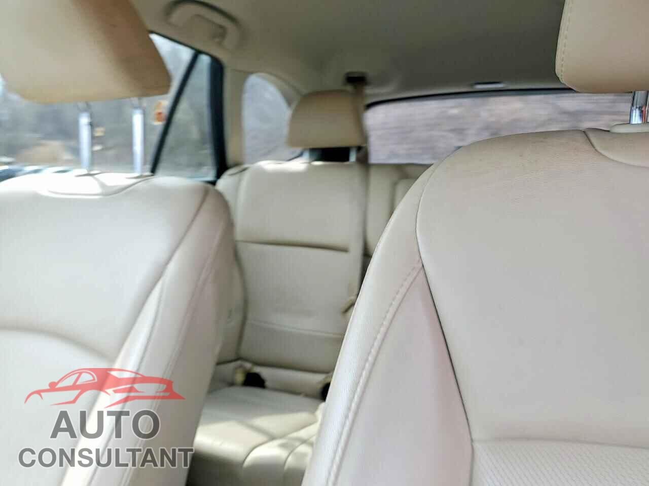 SUBARU OUTBACK 2017 - 4S4BSENC4H3431532