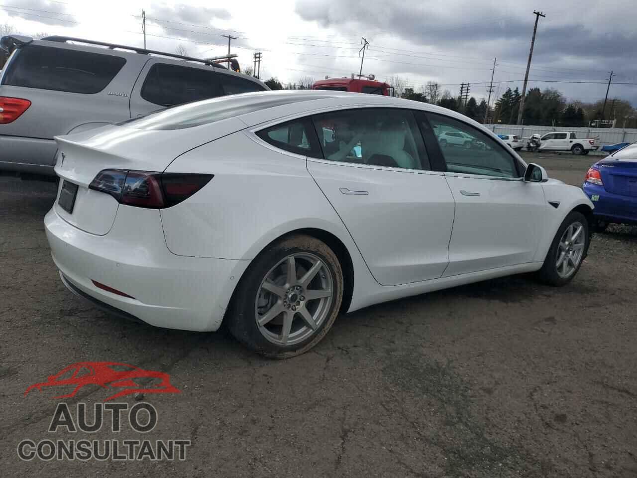 TESLA MODEL 3 2019 - 5YJ3E1EA8KF429400