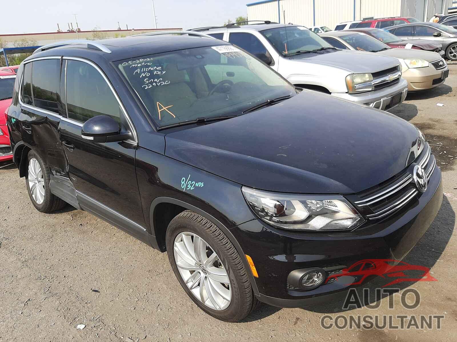 VOLKSWAGEN TIGUAN 2016 - WVGAV7AX9GW613439