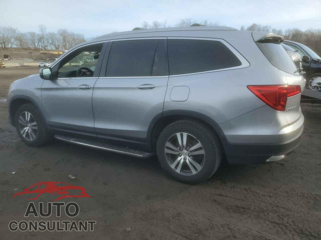 HONDA PILOT 2016 - 5FNYF6H70GB065156