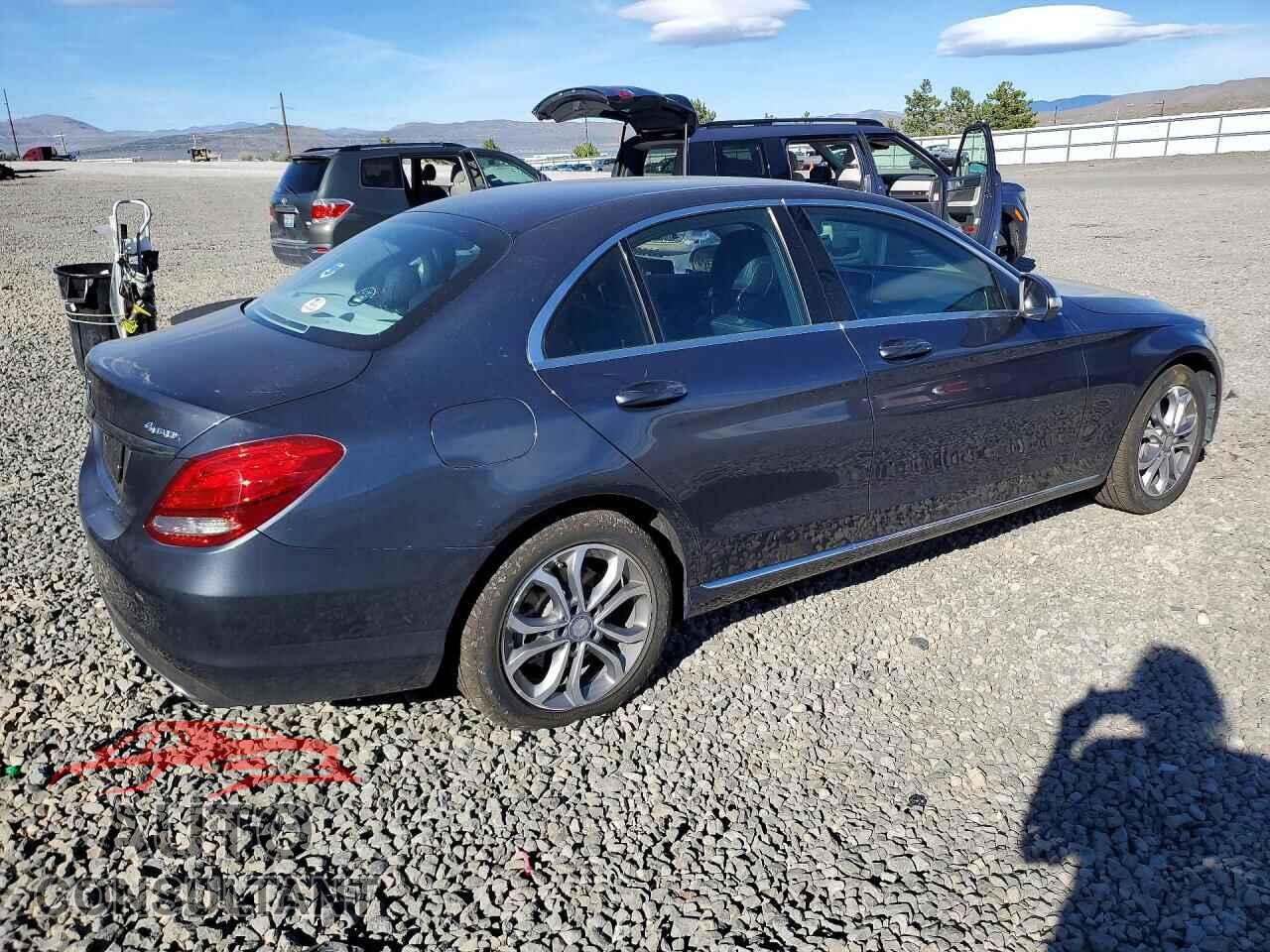 MERCEDES-BENZ C-CLASS 2015 - 55SWF4KB3FU088131