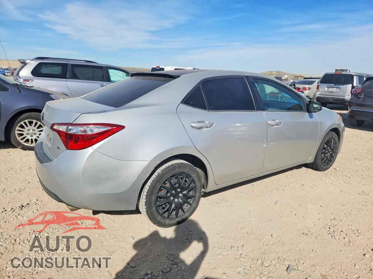 TOYOTA COROLLA 2015 - 5YFBURHE4FP247389
