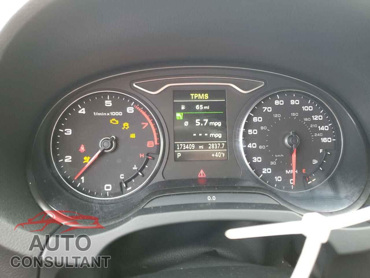 AUDI A3 2015 - WAUBFGFF6F1076074