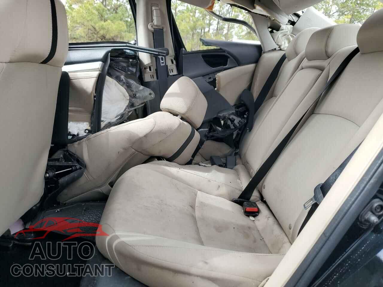 HONDA CIVIC 2017 - 19XFC2F77HE044243
