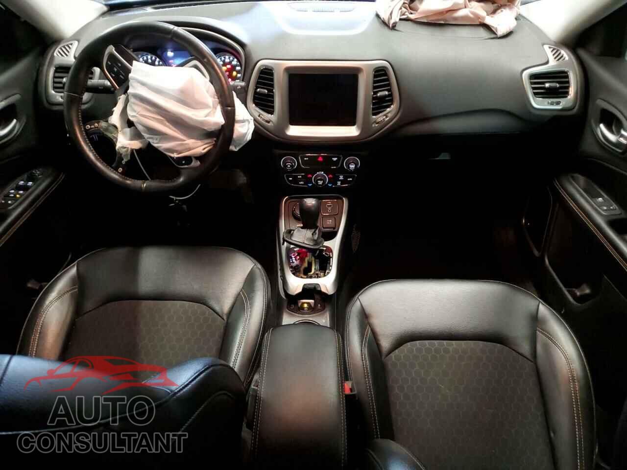 JEEP COMPASS 2018 - 3C4NJDBB9JT167924