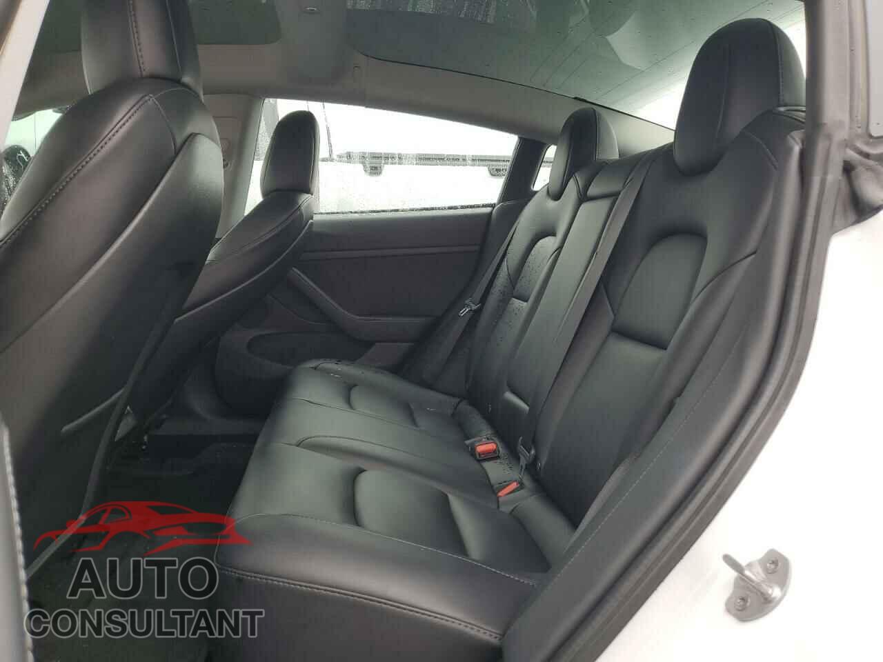 TESLA MODEL 3 2021 - 5YJ3E1EB2MF048413