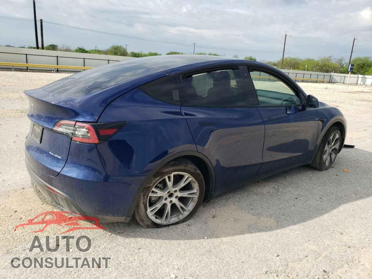 TESLA MODEL Y 2021 - 5YJYGDEE8MF217796