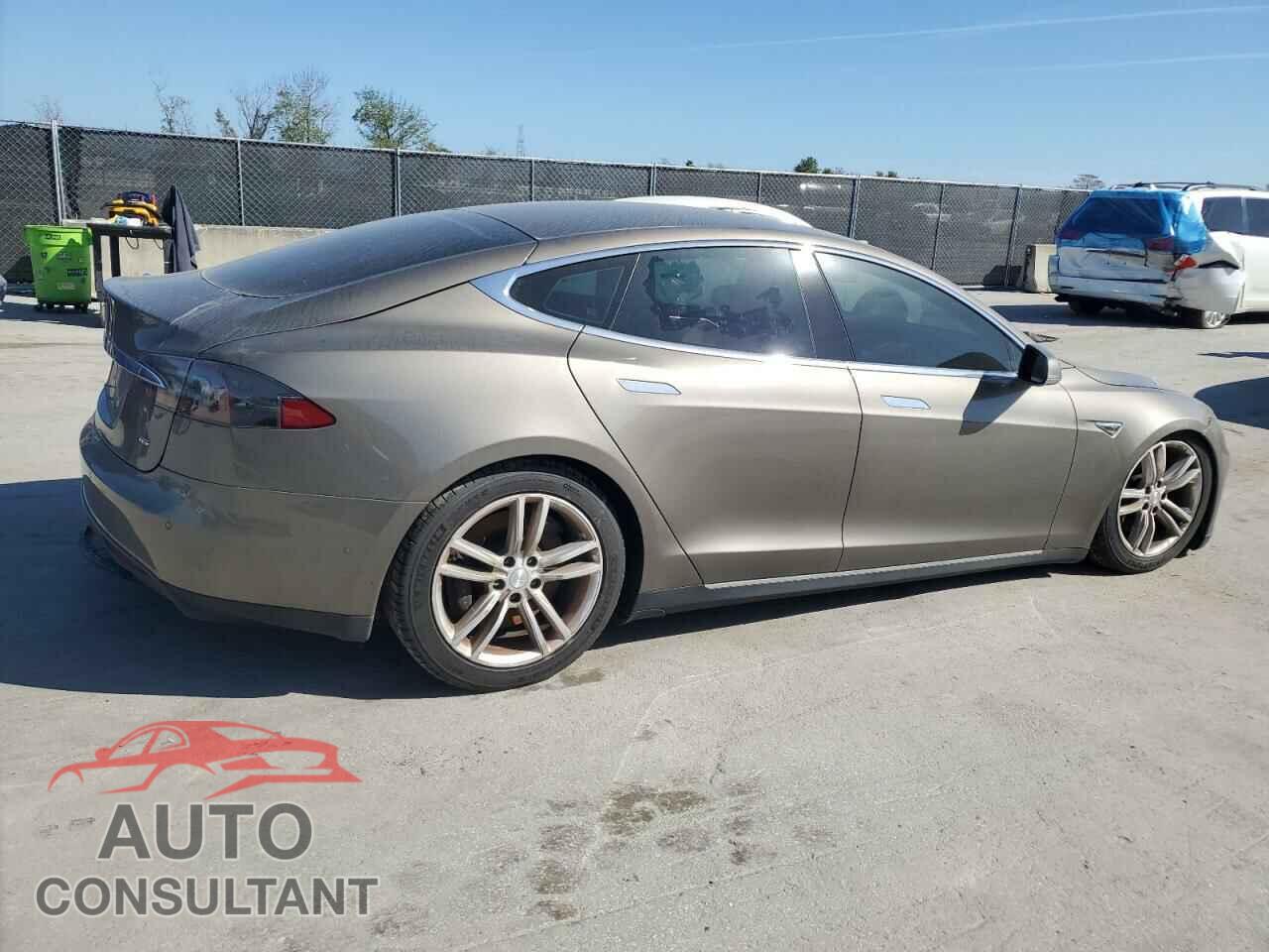 TESLA MODEL S 2015 - 5YJSA1H15FF095089