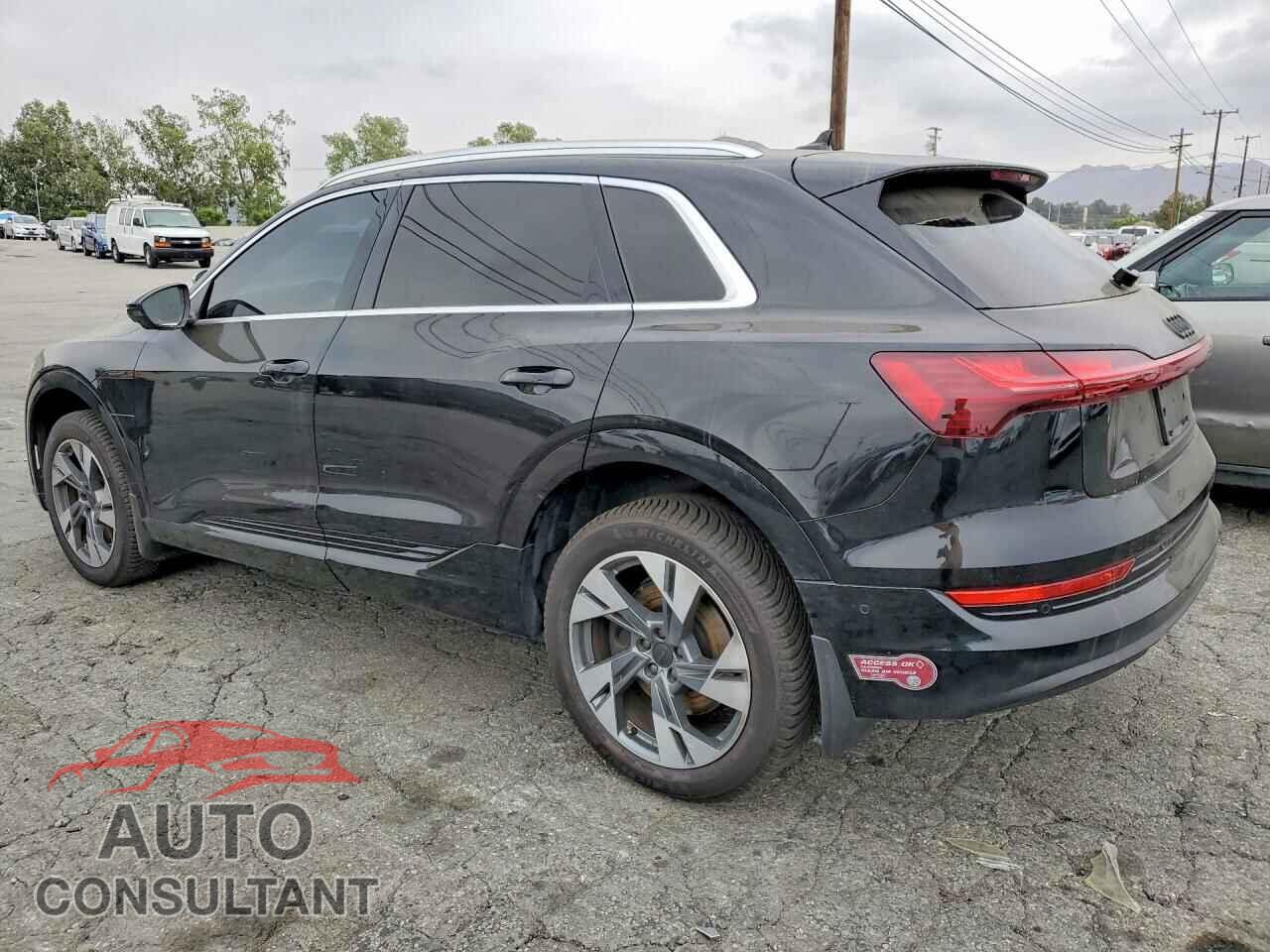 AUDI E-TRON 2021 - WA1LAAGE8MB000544