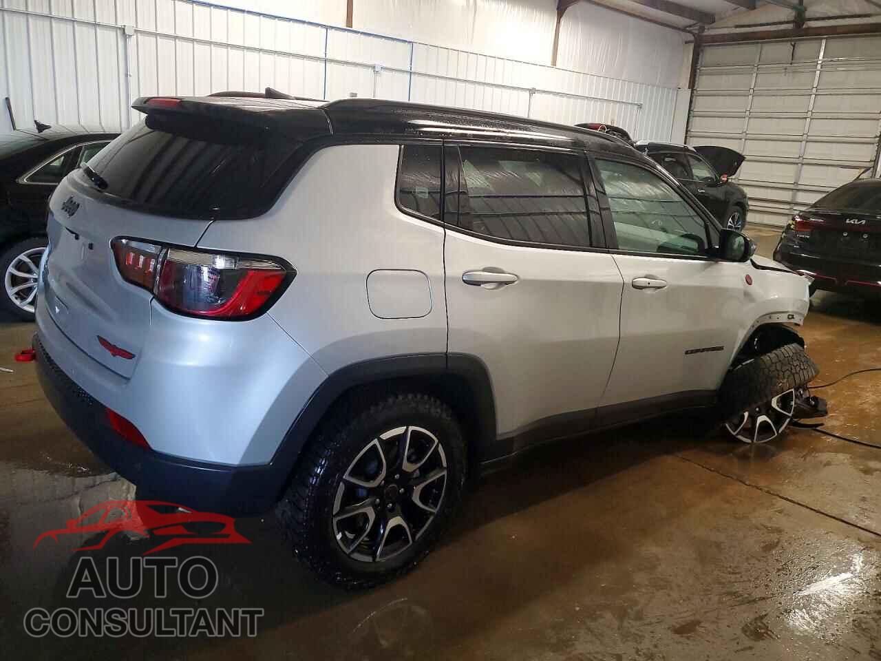 JEEP COMPASS 2025 - 3C4NJDDN9ST556572