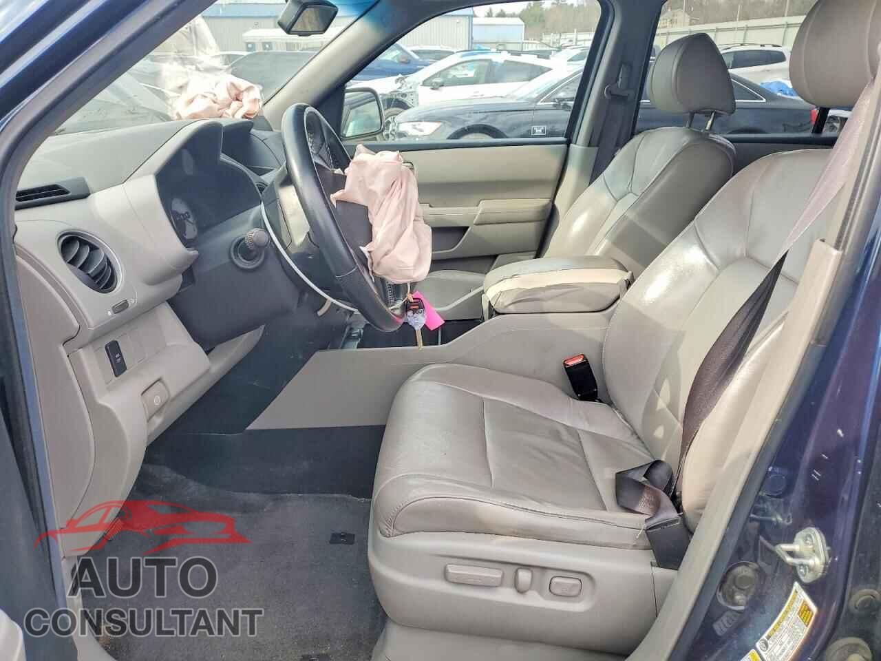 HONDA PILOT 2011 - 5FNYF4H59BB103429