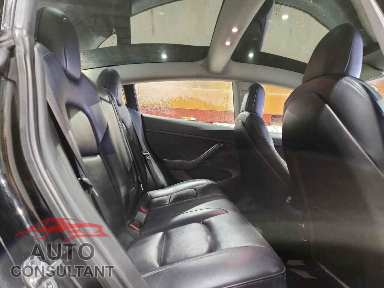 TESLA MODEL 3 2022 - 5YJ3E1EA0NF372002