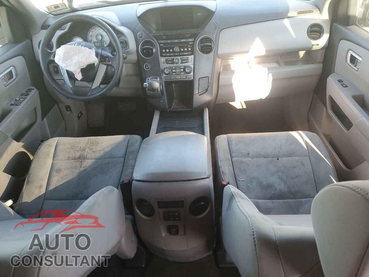 HONDA PILOT 2013 - 5FNYF4H2XDB041175