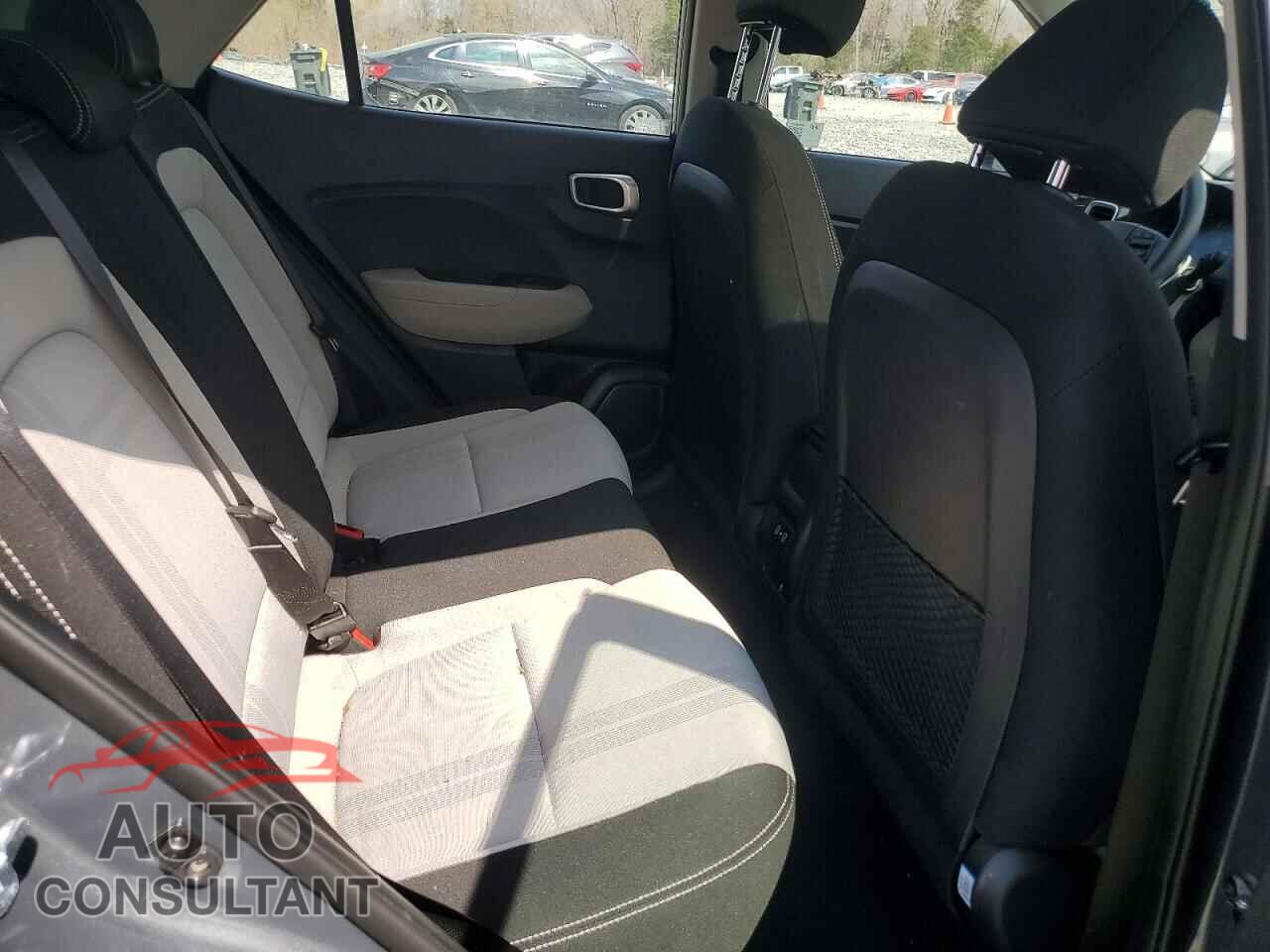 HYUNDAI VENUE 2025 - KMHRC8A32SU367639