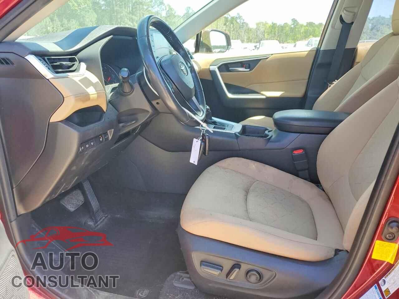 TOYOTA RAV4 2020 - JTMP1RFV6LD060736