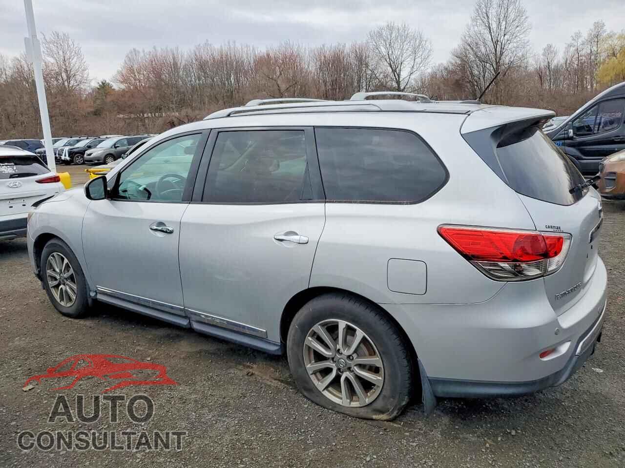 NISSAN PATHFINDER 2013 - 5N1AR2MM4DC611779
