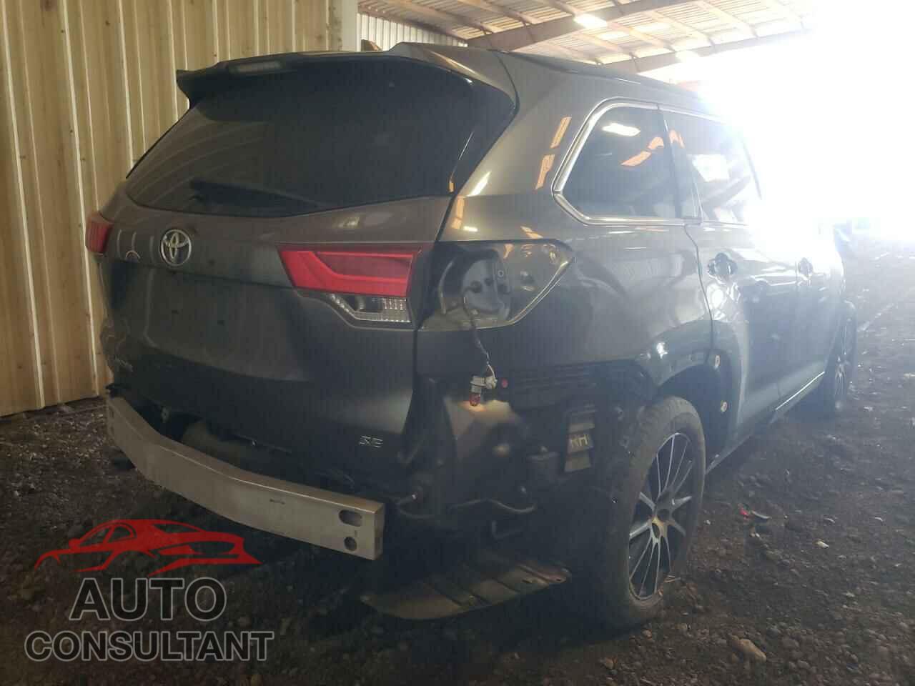TOYOTA HIGHLANDER 2017 - 5TDKZRFH3HS509072