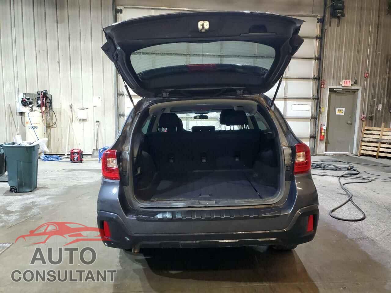 SUBARU OUTBACK 2018 - 4S4BSACC6J3336312