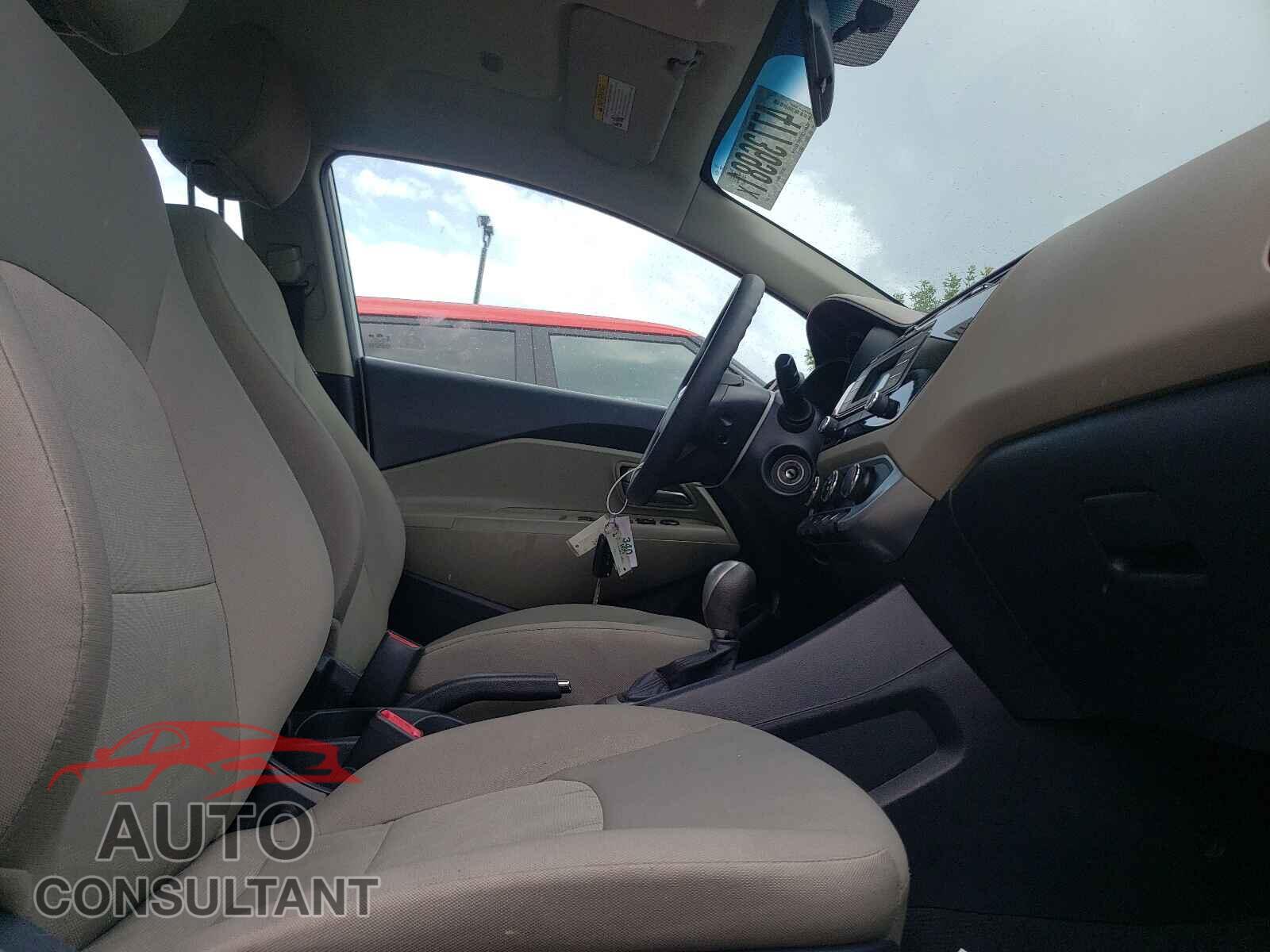 KIA RIO 2016 - KNADM4A32G6637692