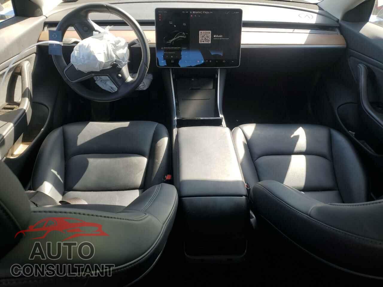 TESLA MODEL 3 2018 - 5YJ3E1EB0JF054836
