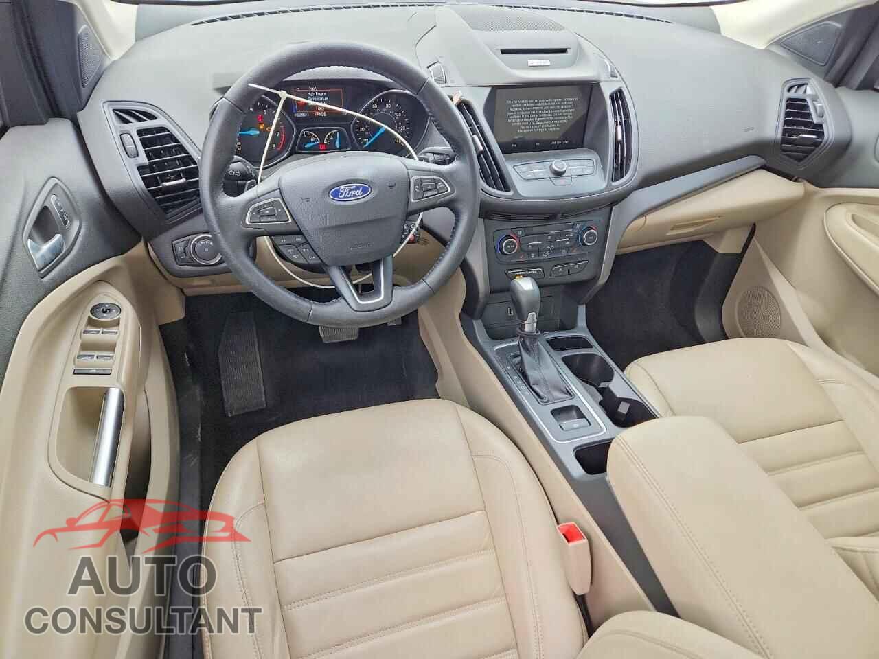 FORD ESCAPE 2017 - 1FMCU0GDXHUB48862