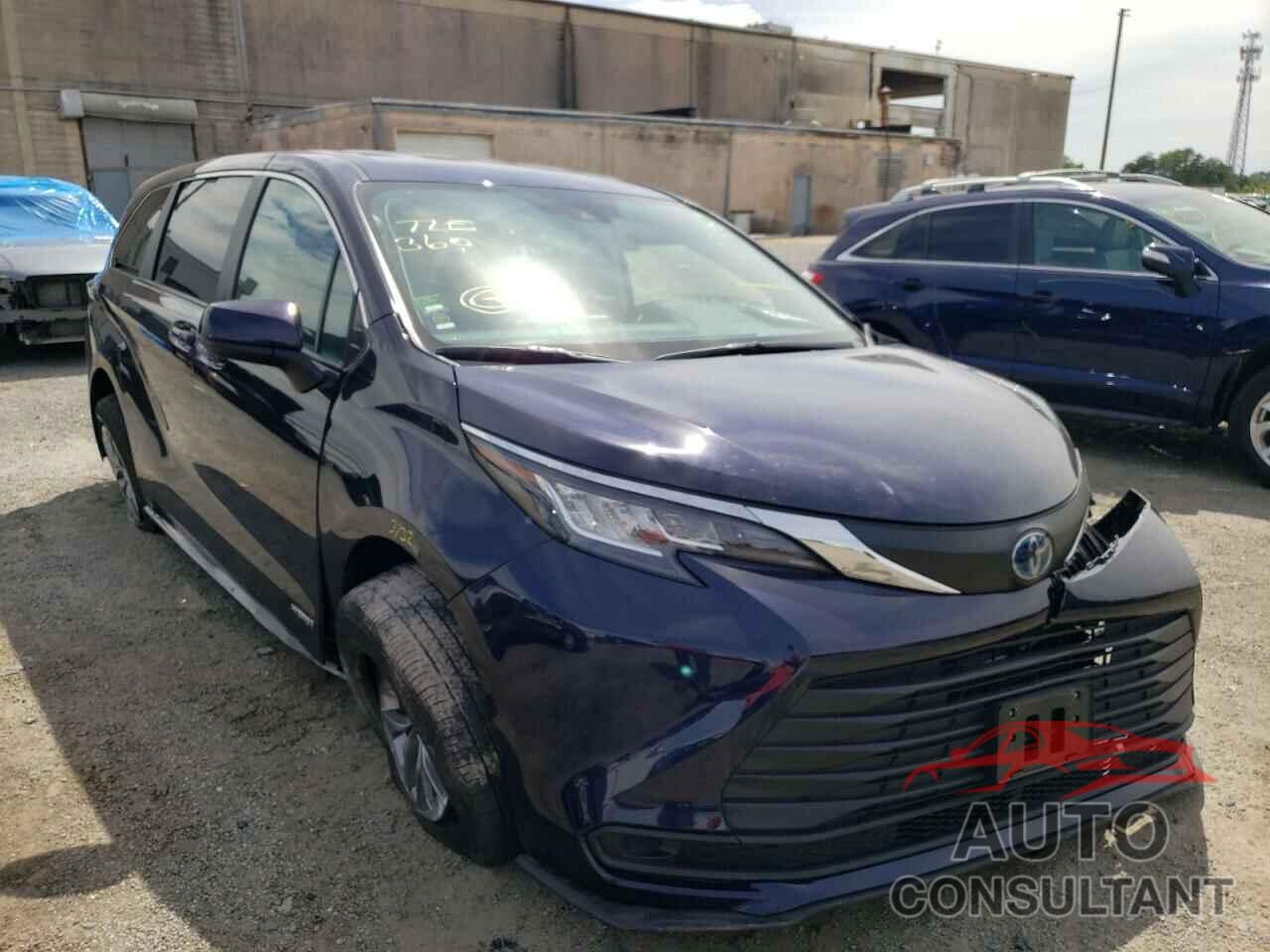 TOYOTA SIENNA 2021 - 5TDKSKFC2MS014193