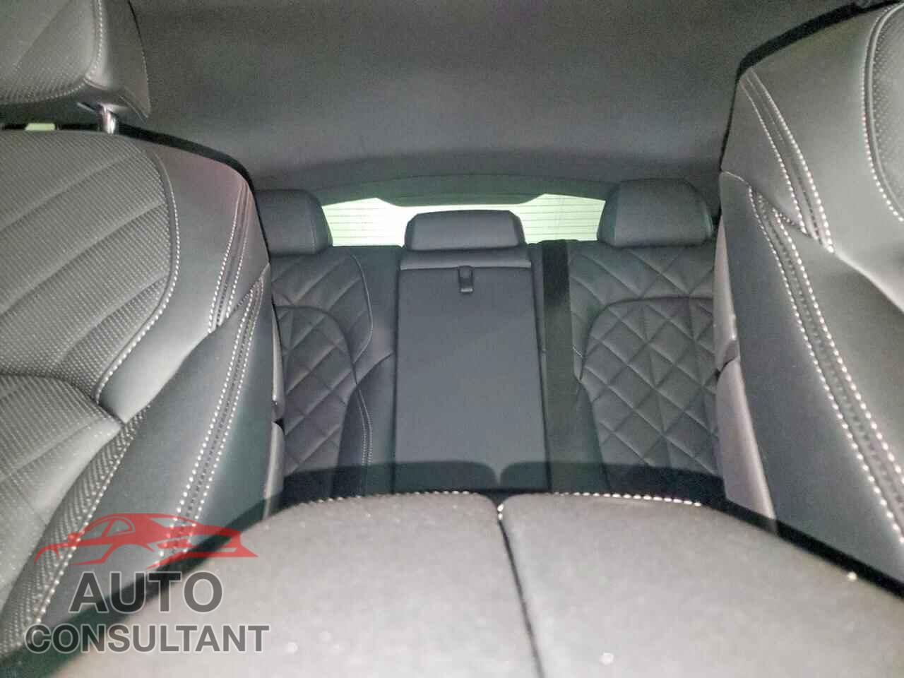 BMW X6 2025 - 5UX33EX08S9X40285