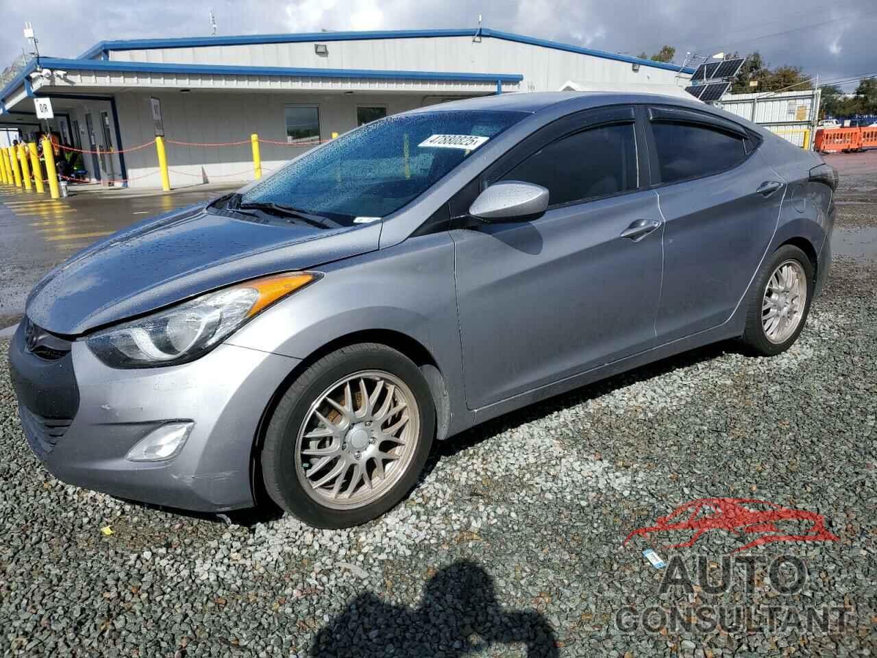 HYUNDAI ELANTRA 2013 - KMHDH4AE8DU999229