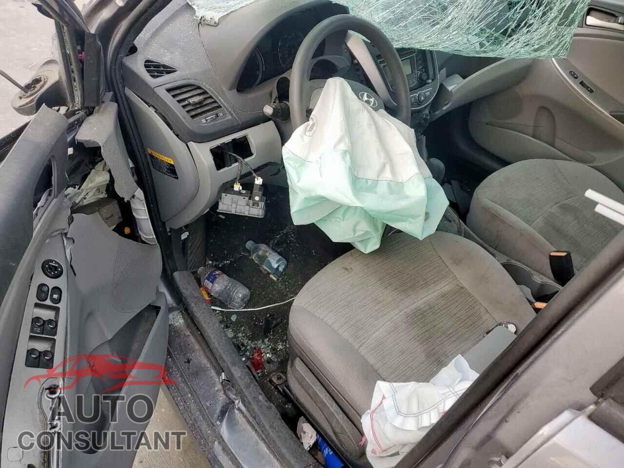 HYUNDAI ACCENT 2017 - KMHCT4AE0HU218929