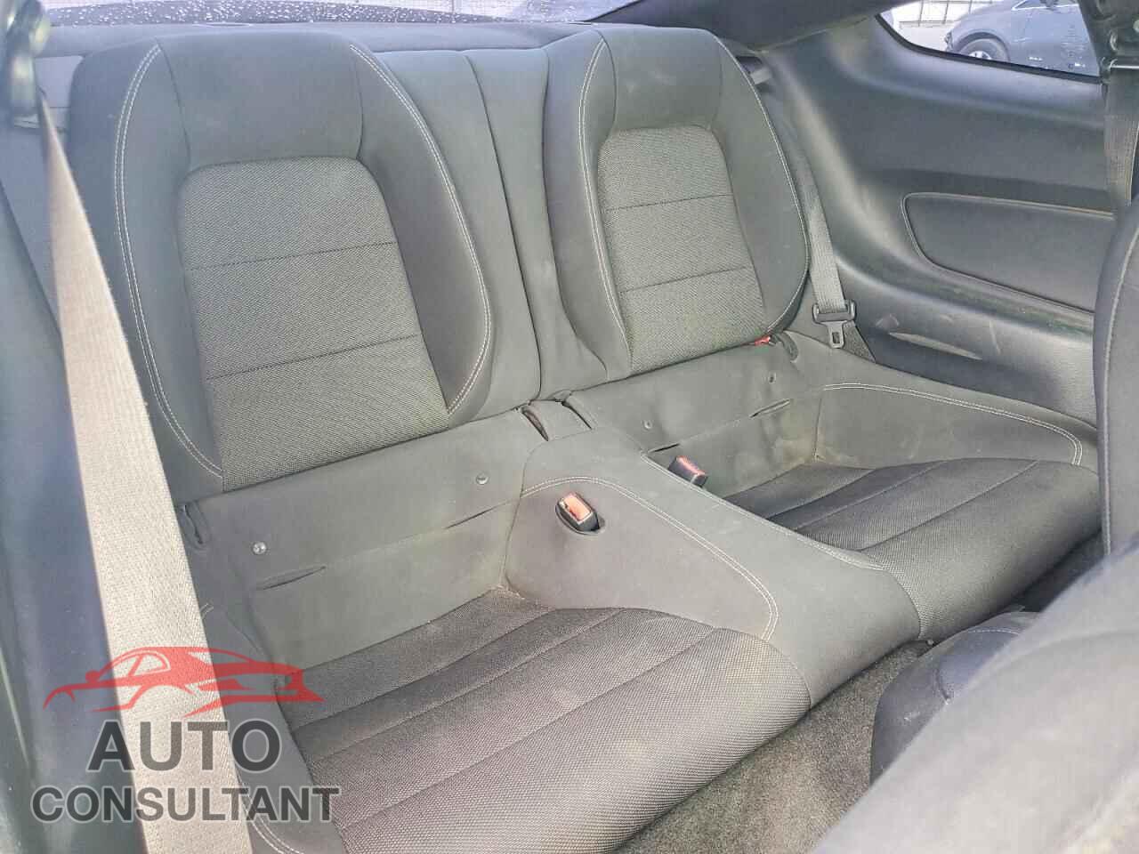 FORD MUSTANG 2017 - 1FA6P8AM2H5310077