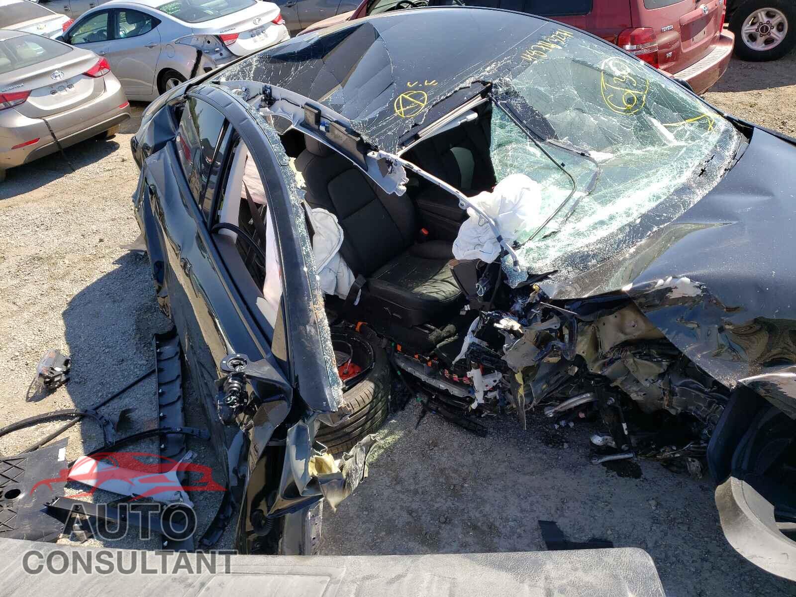 TESLA MODEL Y 2021 - 5YJYGDEF6MF157767