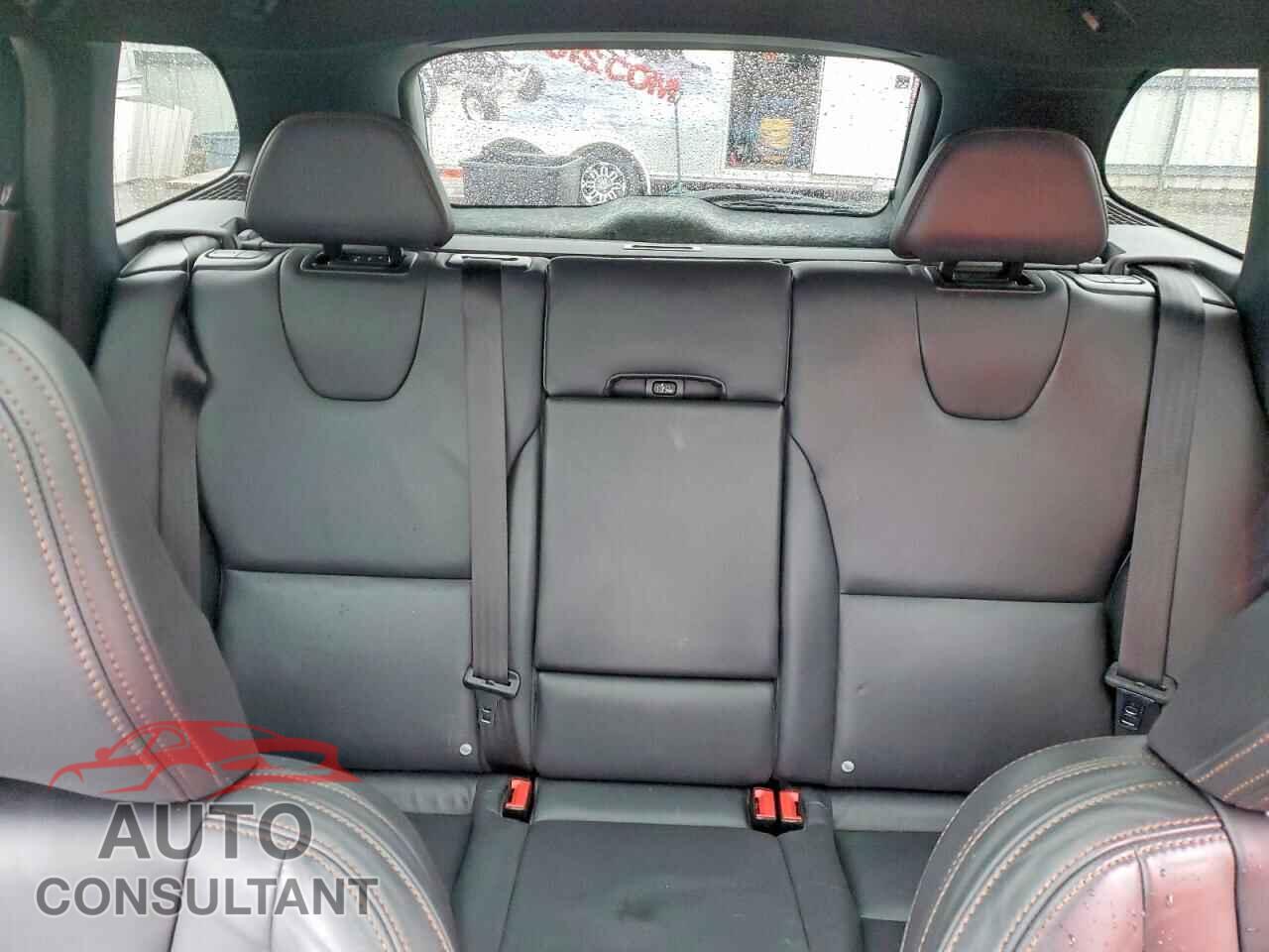 VOLVO XC60 2015 - YV4902RM5F2698687