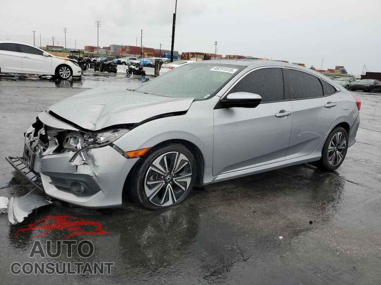HONDA CIVIC 2018 - JHMFC1F38JX042920