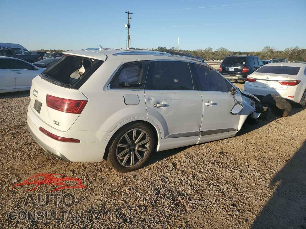 AUDI Q7 2018 - WA1LAAF77JD014177